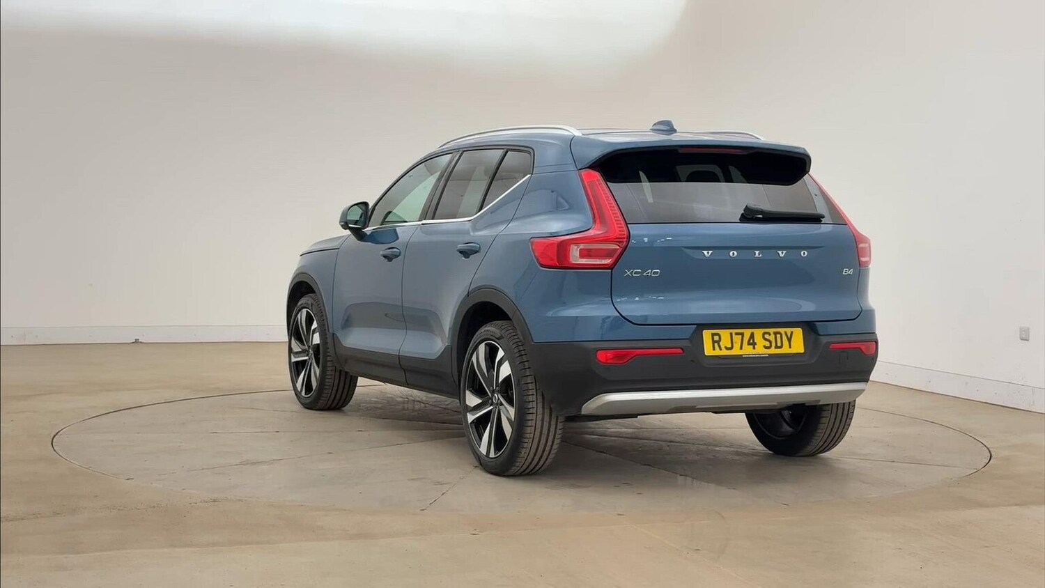 Used Volvo XC40 2024 for sale - 75982229: Photo 24