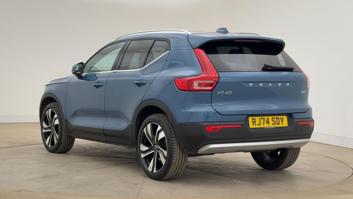 Used Volvo XC40 2024 for sale - 75982229: Photo 30