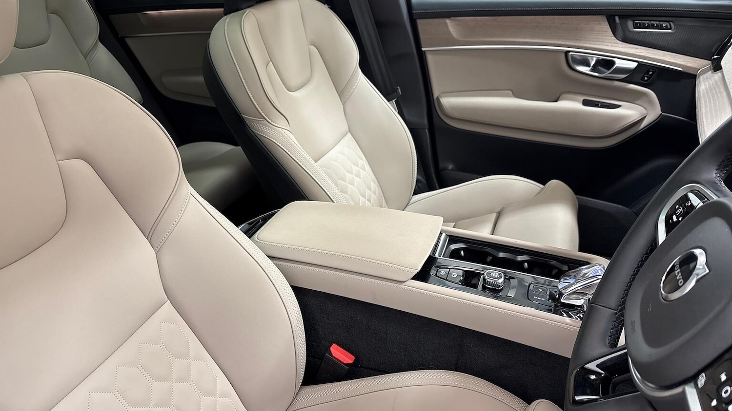 Used Volvo XC90 2025 for sale - 77056922: Photo 28