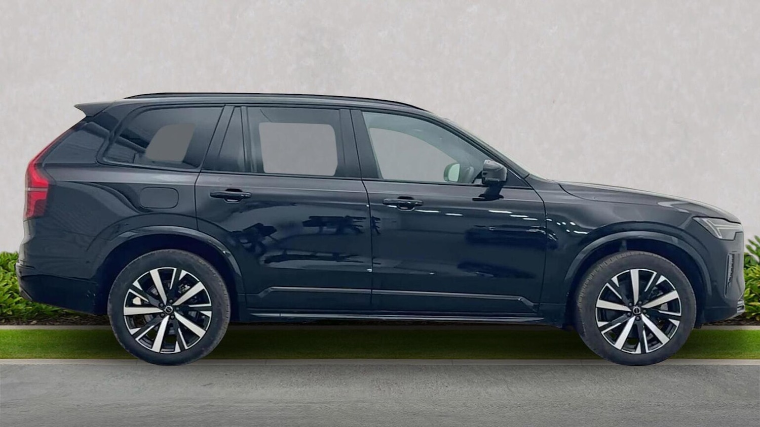 Used Volvo XC90 2025 for sale - 77056922: Photo 3