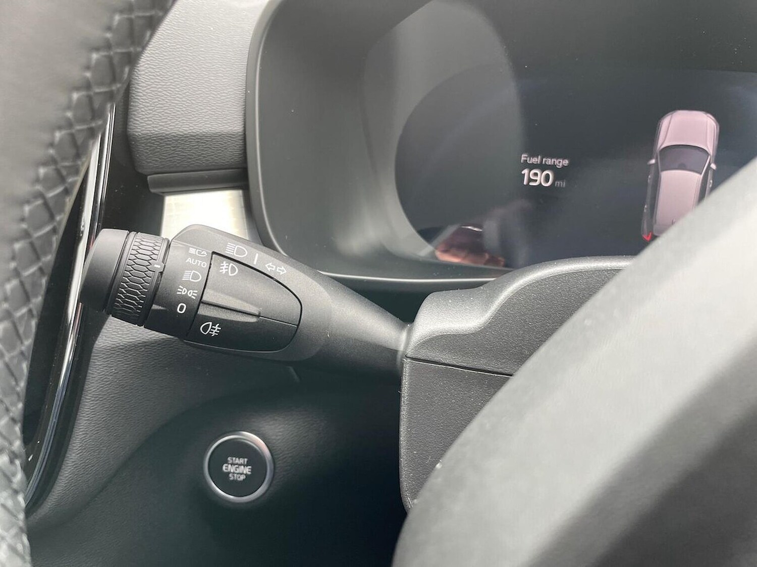 Used Volvo XC40 2025 for sale - 77487457: Photo 27