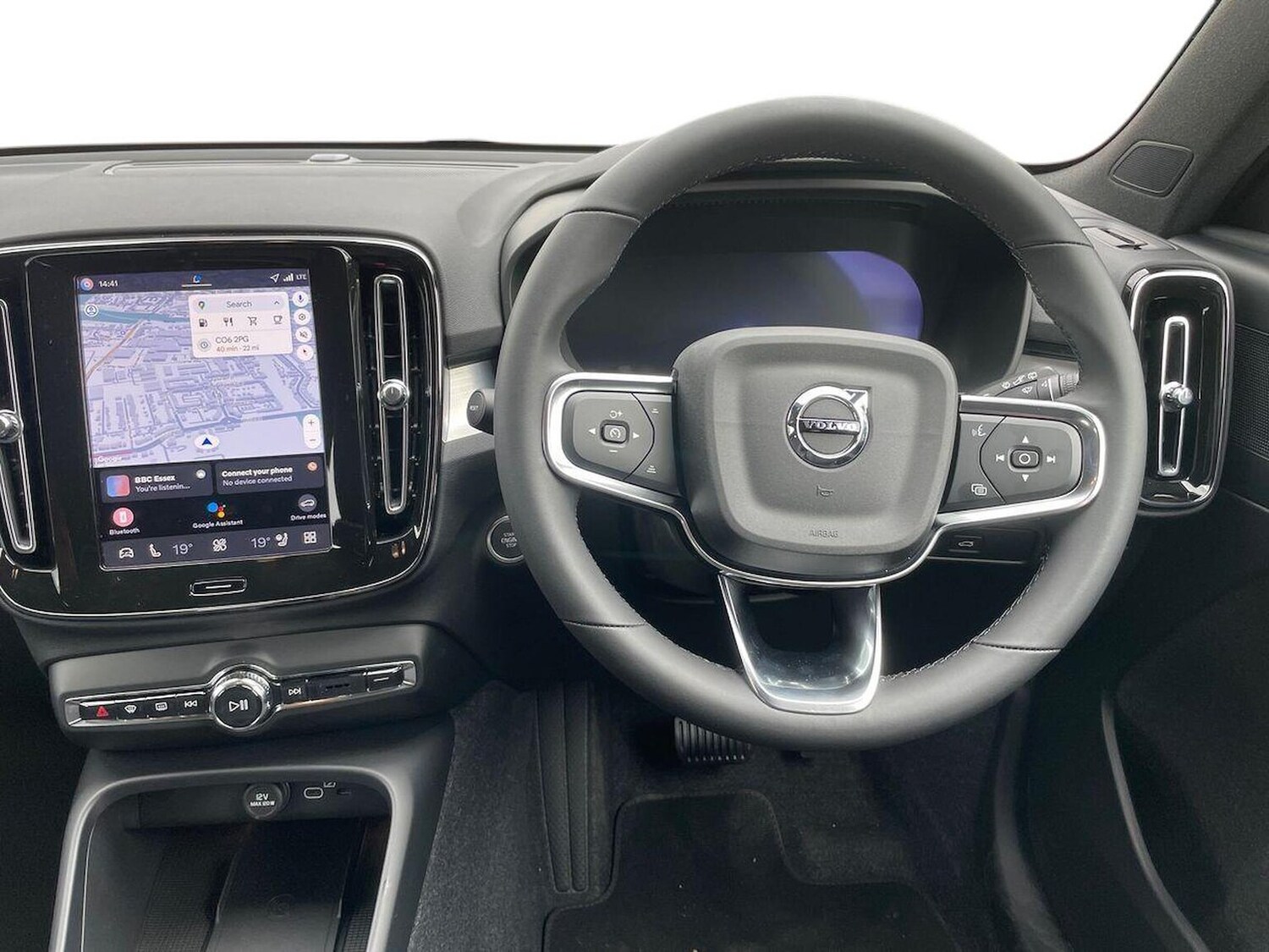 Used Volvo XC40 2025 for sale - 77487457: Photo 9