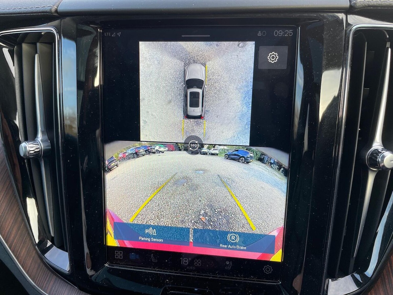 Used Volvo XC60 2024 for sale - 76464669: Photo 23