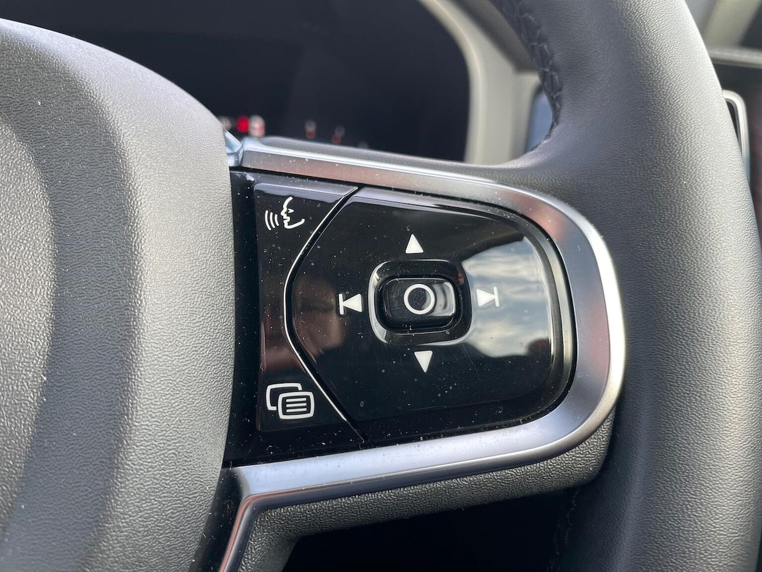 Used Volvo XC60 2024 for sale - 76464669: Photo 26