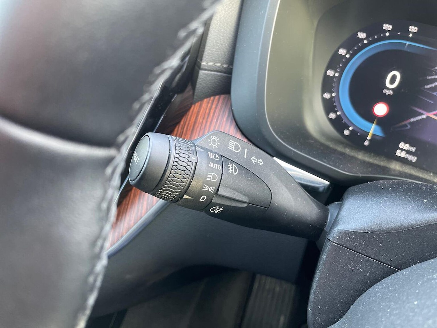 Used Volvo XC60 2024 for sale - 76464669: Photo 27