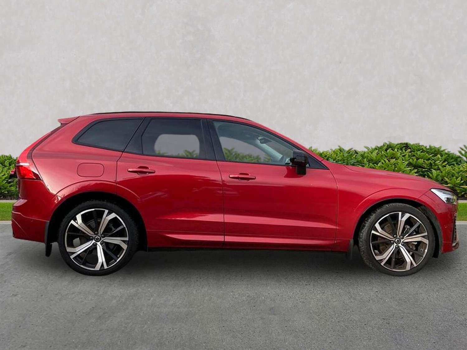 Used Volvo XC60 2024 for sale - 76464669: Photo 3