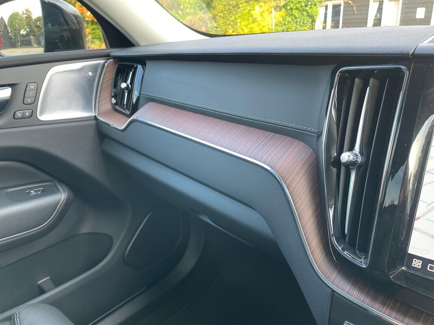 Used Volvo XC60 2024 for sale - 76464669: Photo 33