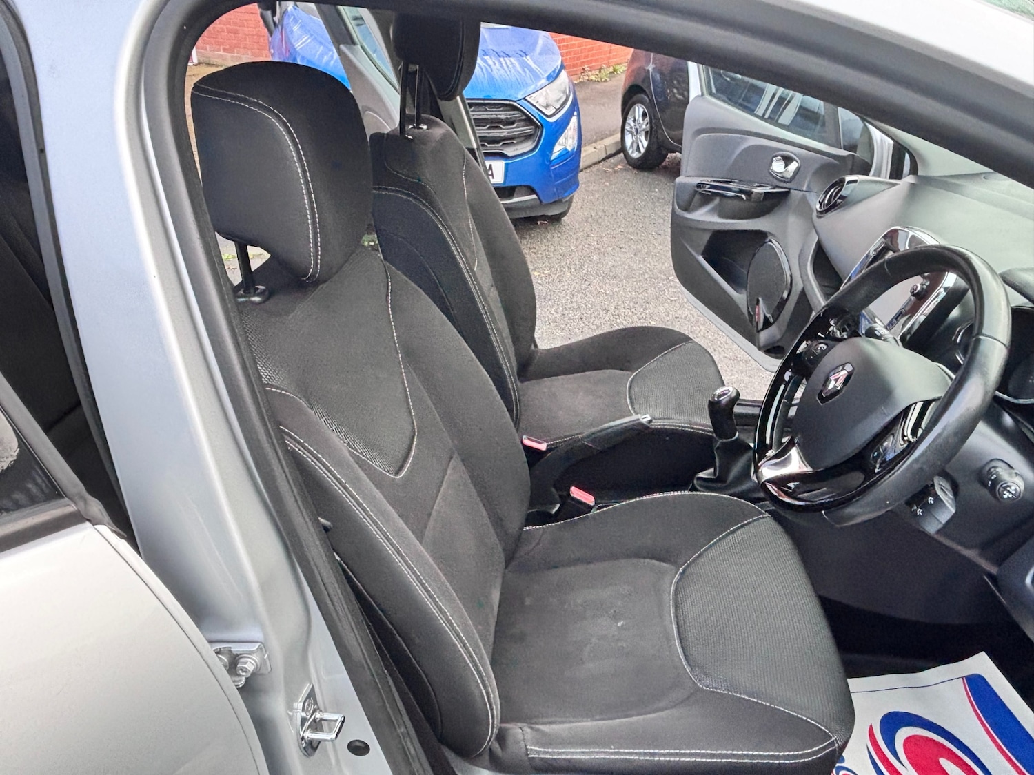 Used Renault Clio 2014 for sale - 76763266: Photo 17