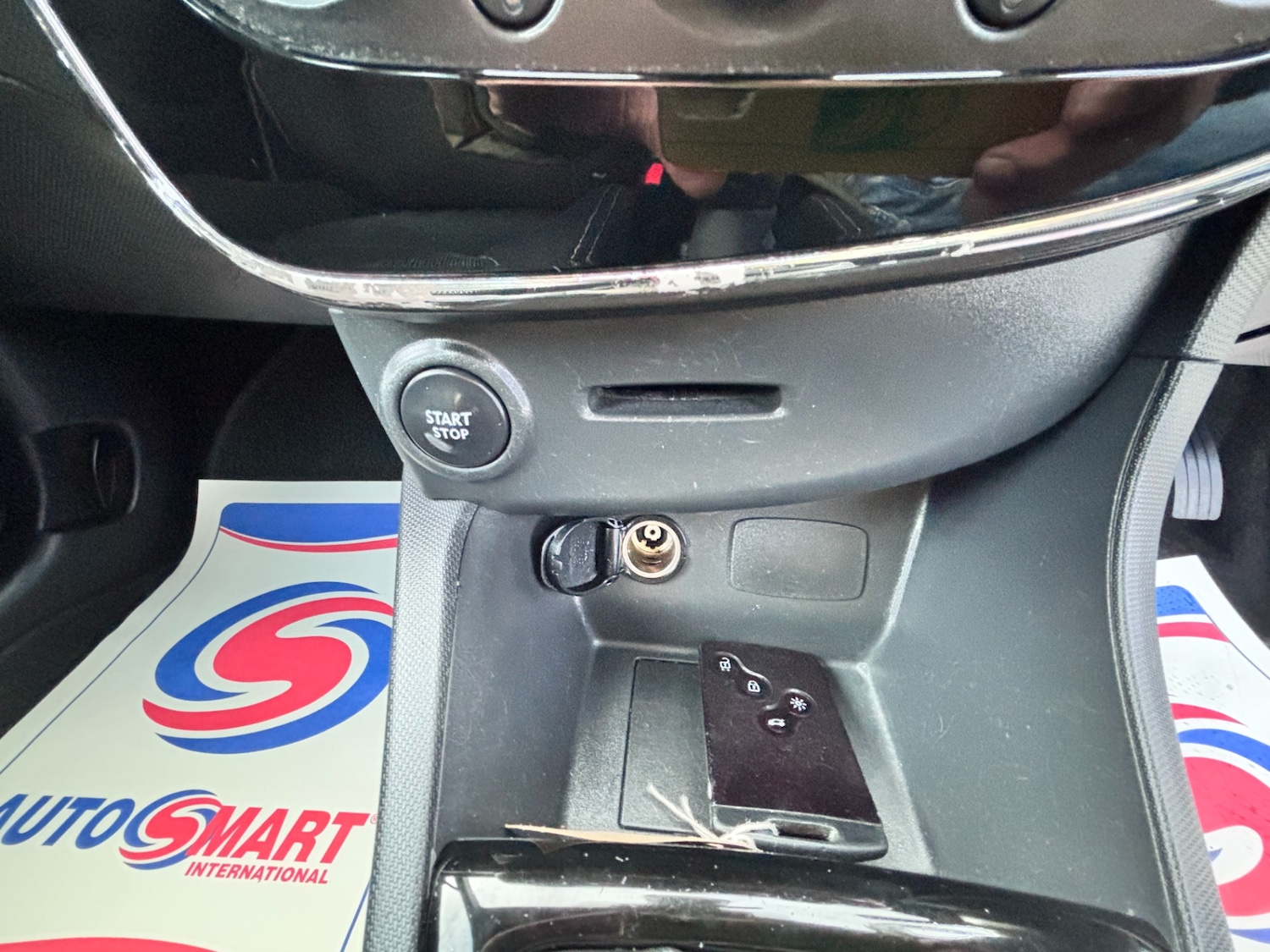 Used Renault Clio 2014 for sale - 76763266: Photo 29