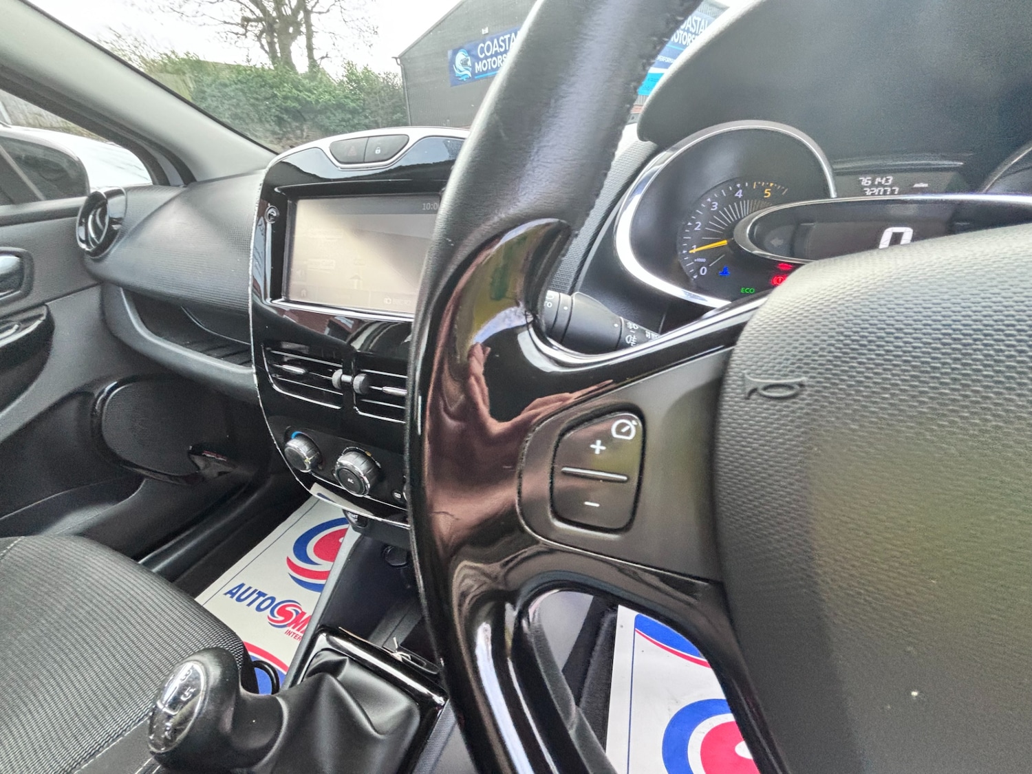 Used Renault Clio 2014 for sale - 76763266: Photo 30