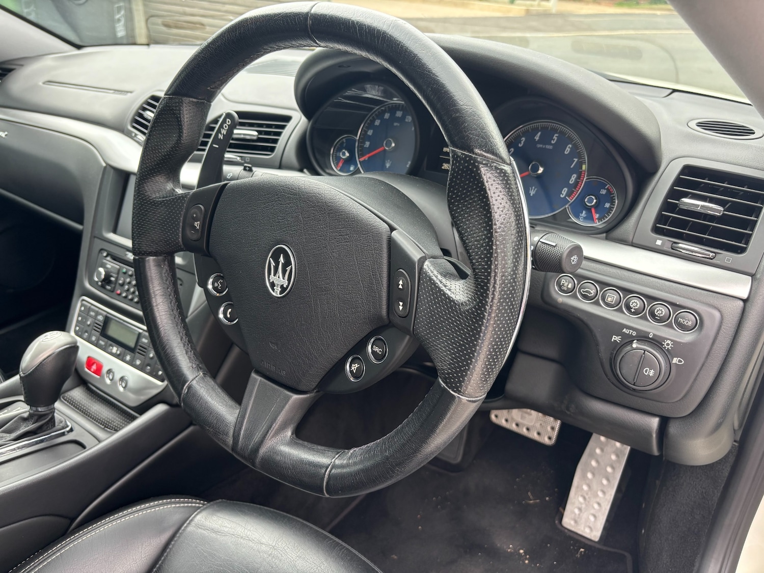 Used Maserati Granturismo 2014 for sale - 76576833: Photo 24