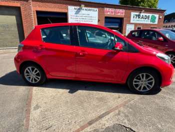 Used Toyota Yaris 2014 for sale - 74589298: Photo