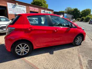 Used Toyota Yaris 2014 for sale - 74589298: Photo