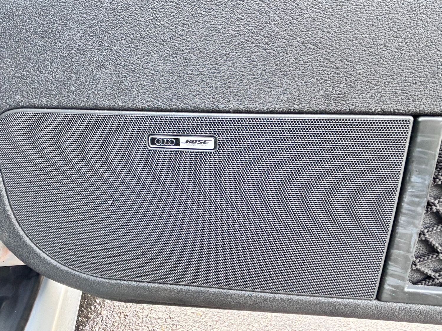 Used Audi TT 2002 for sale - 77570351: Photo 19