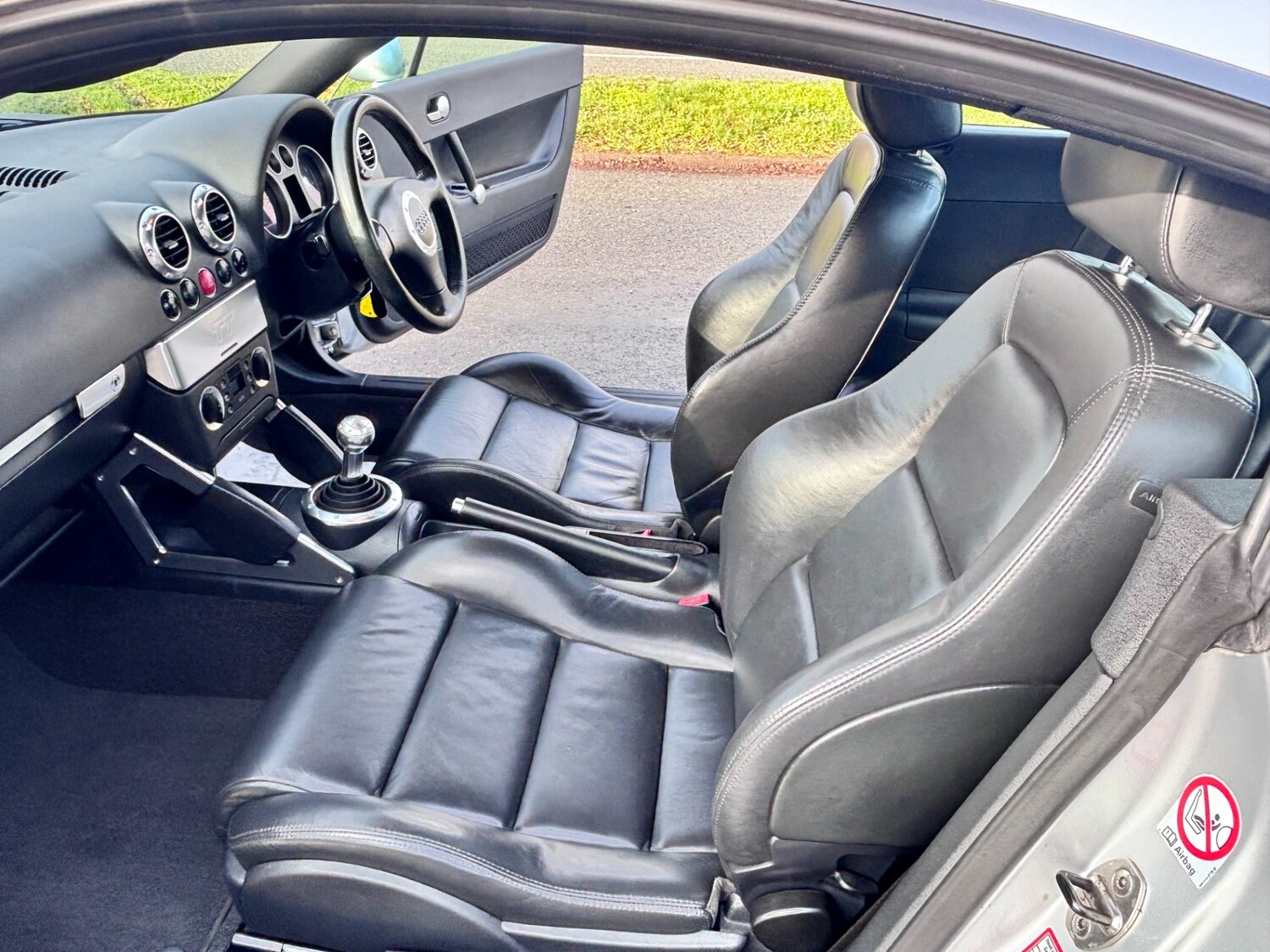 Used Audi TT 2002 for sale - 77570351: Photo 23