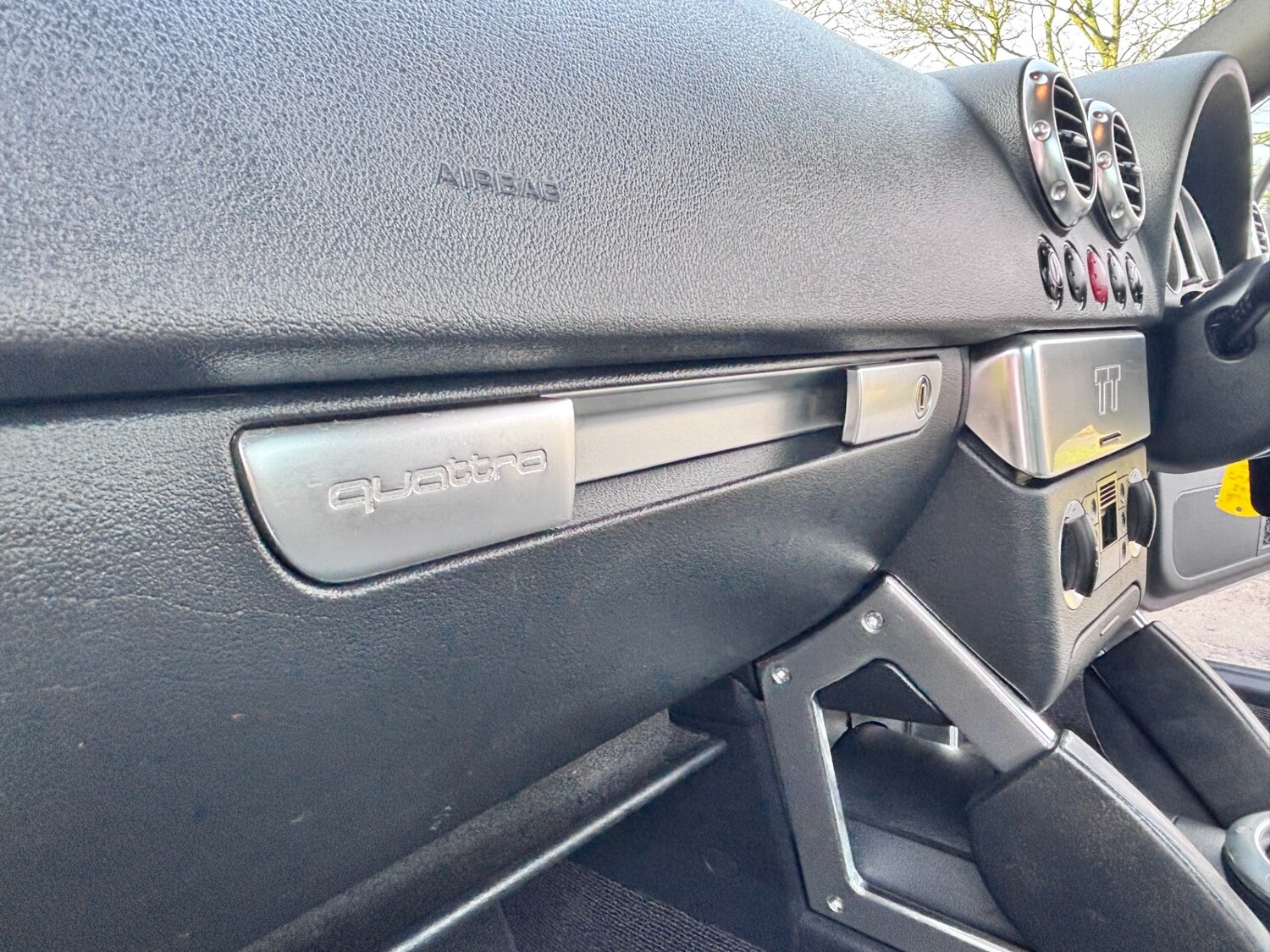 Used Audi TT 2002 for sale - 77570351: Photo 26