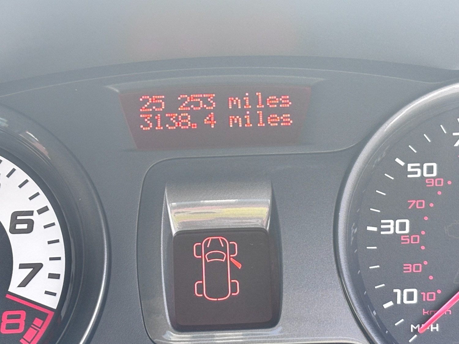 Used Renault Clio 2010 for sale - 77604521: Photo 34