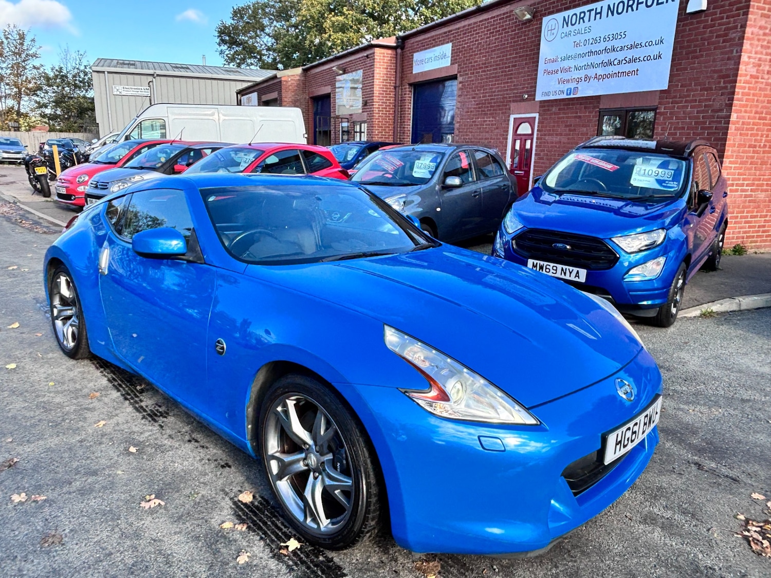Used Nissan 370 Z 2011 for sale - 76366355: Photo 2