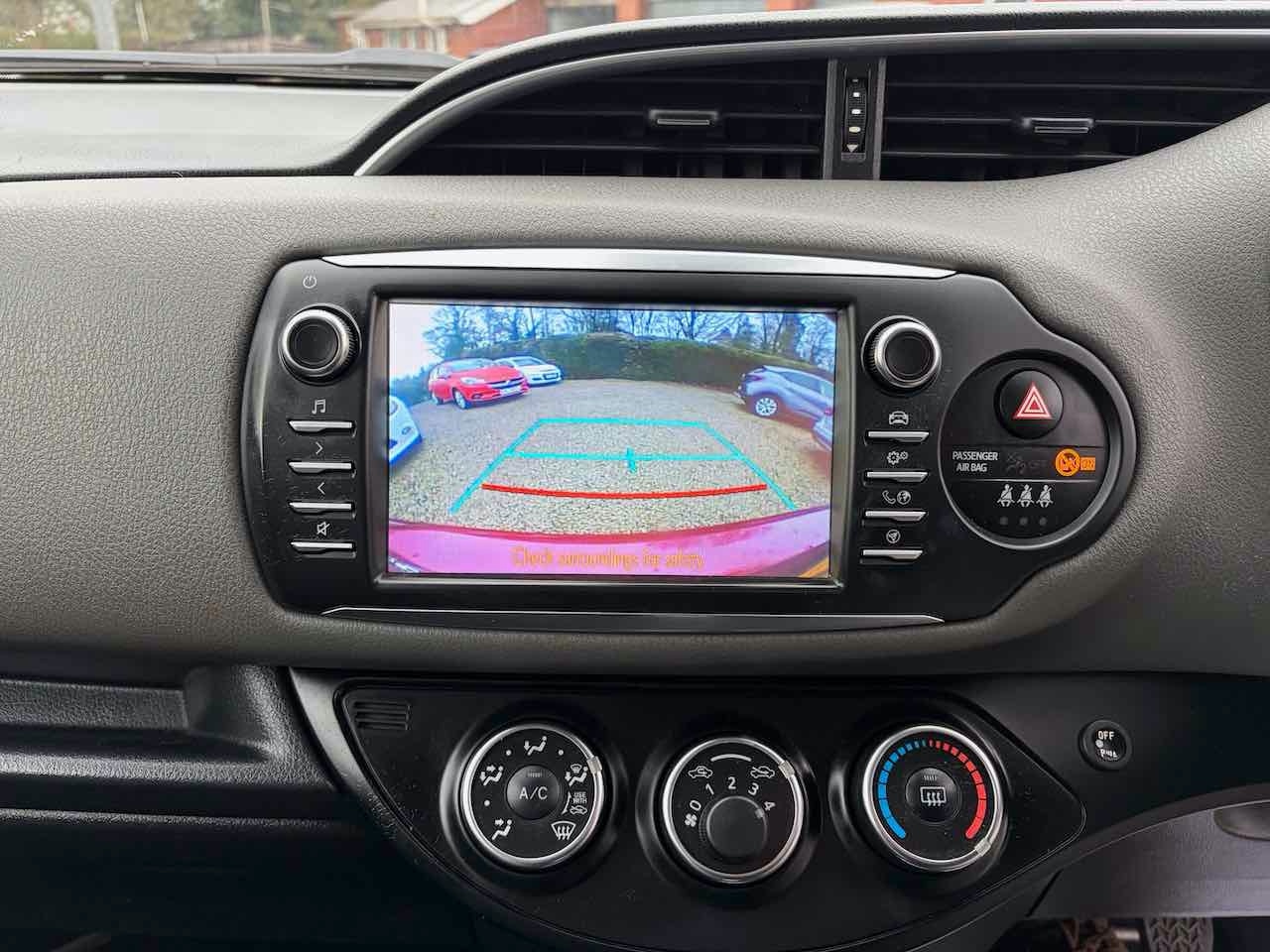 Used Toyota Yaris 2018 for sale - 77220314: Photo 11