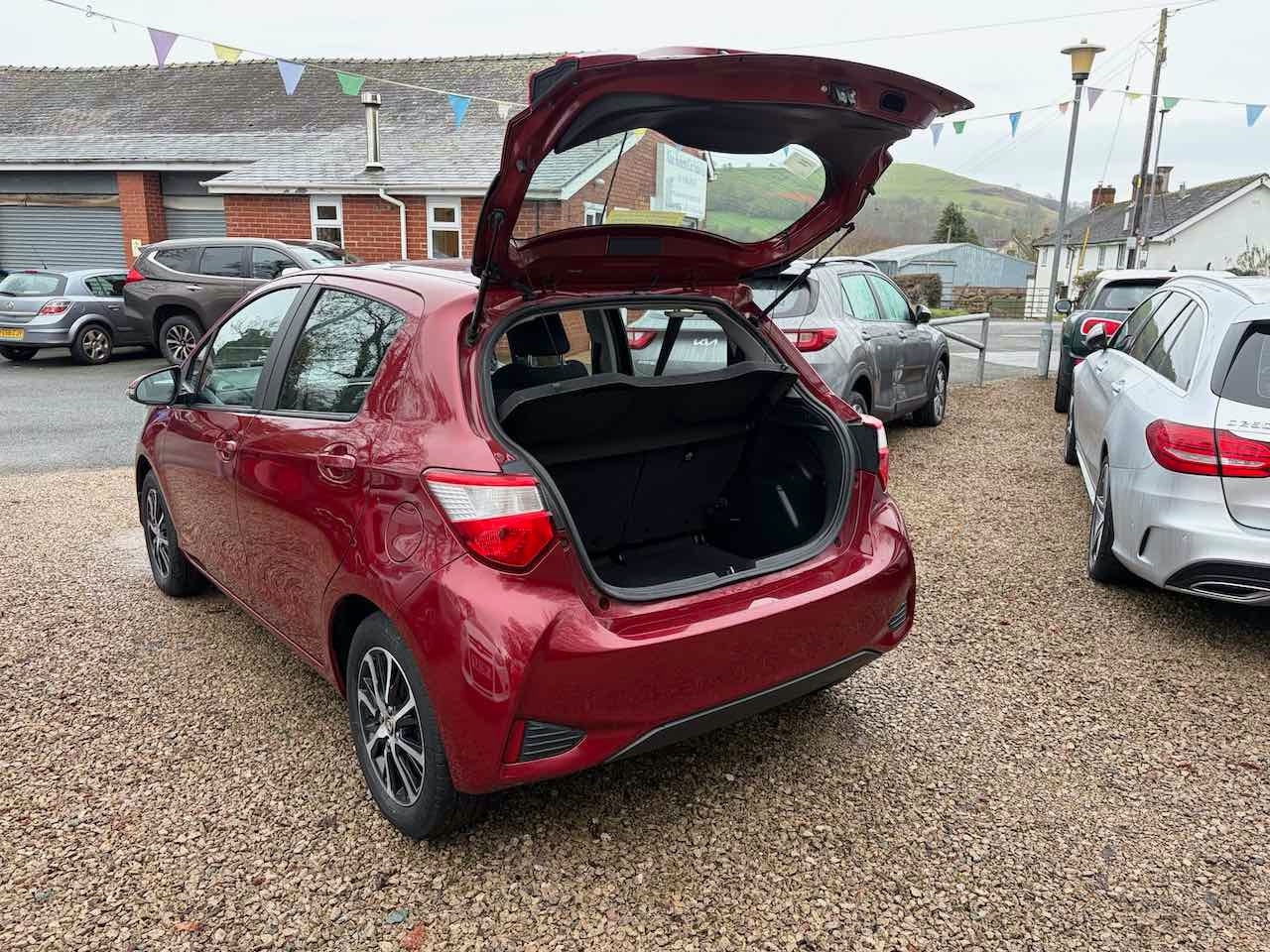 Used Toyota Yaris 2018 for sale - 77220314: Photo 7