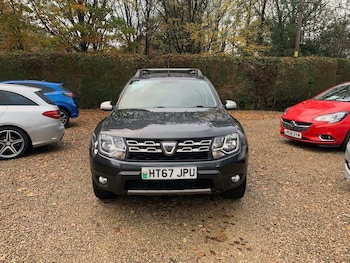 Used Dacia Duster 2018 for sale - 76479549: Photo