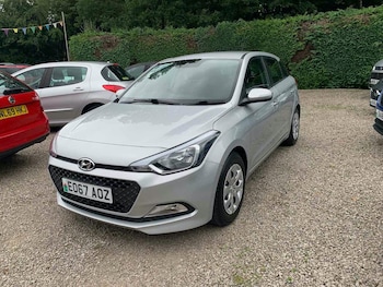 Used Hyundai i20 2017 for sale - 75333324: Photo
