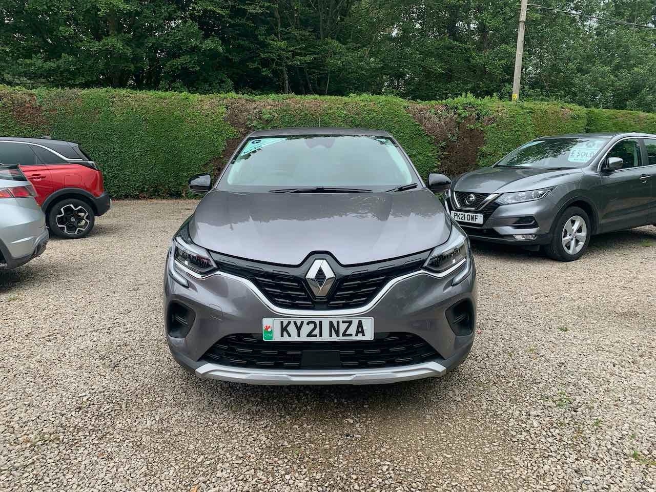 Used Renault Captur 2021 for sale - 76878271: Photo 2