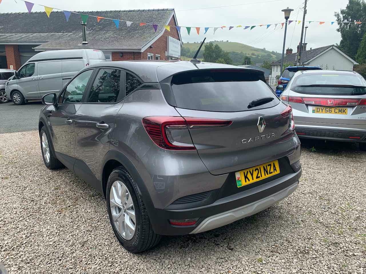 Used Renault Captur 2021 for sale - 76878271: Photo 4