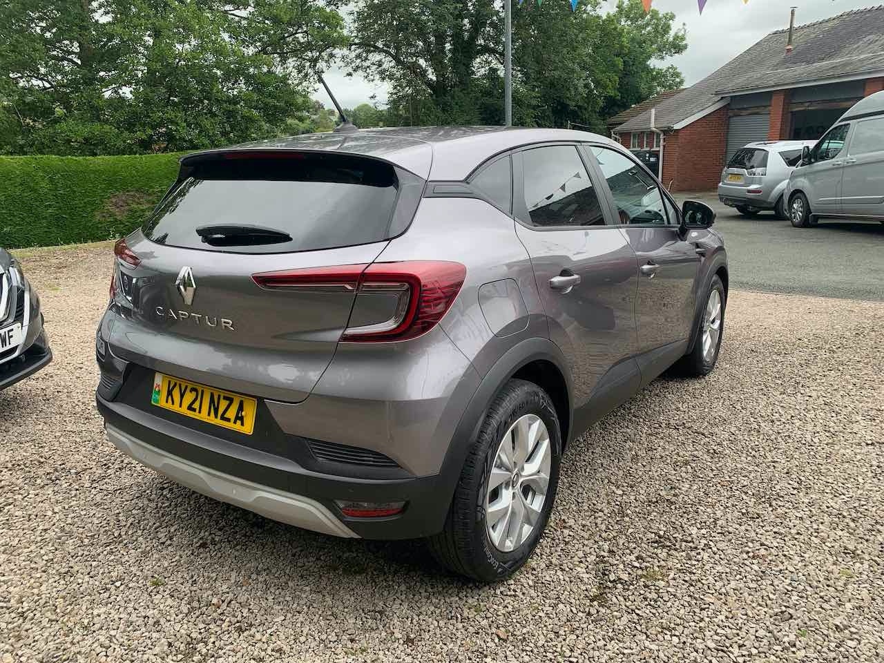 Used Renault Captur 2021 for sale - 76878271: Photo 6