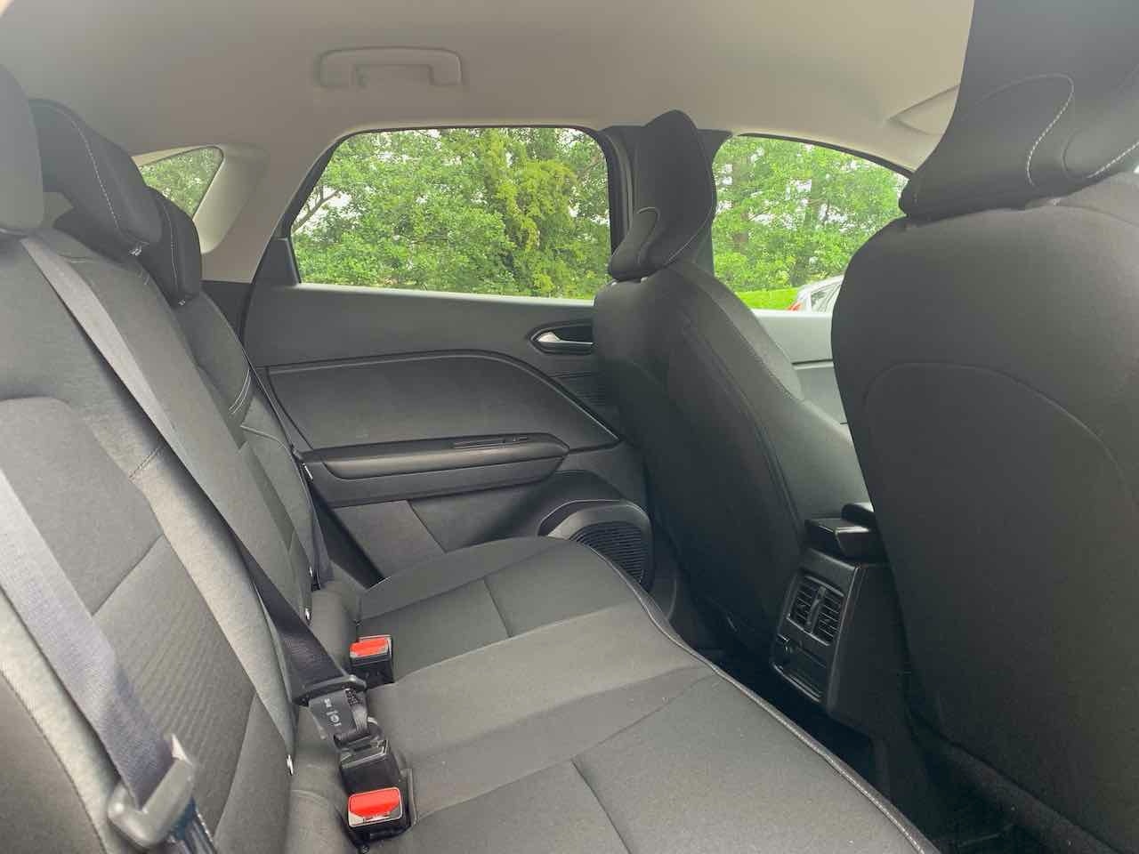 Used Renault Captur 2021 for sale - 76878271: Photo 8