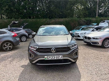 Used Volkswagen T-Roc 2023 for sale - 79232306: Photo