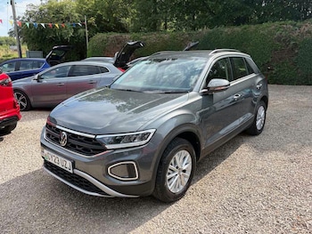 Used Volkswagen T-Roc 2023 for sale - 79232306: Photo