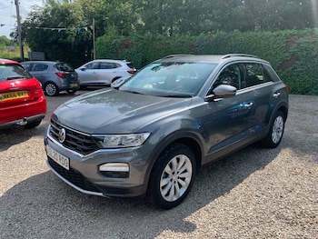 Used Volkswagen T-Roc 2020 for sale - 75409927: Photo
