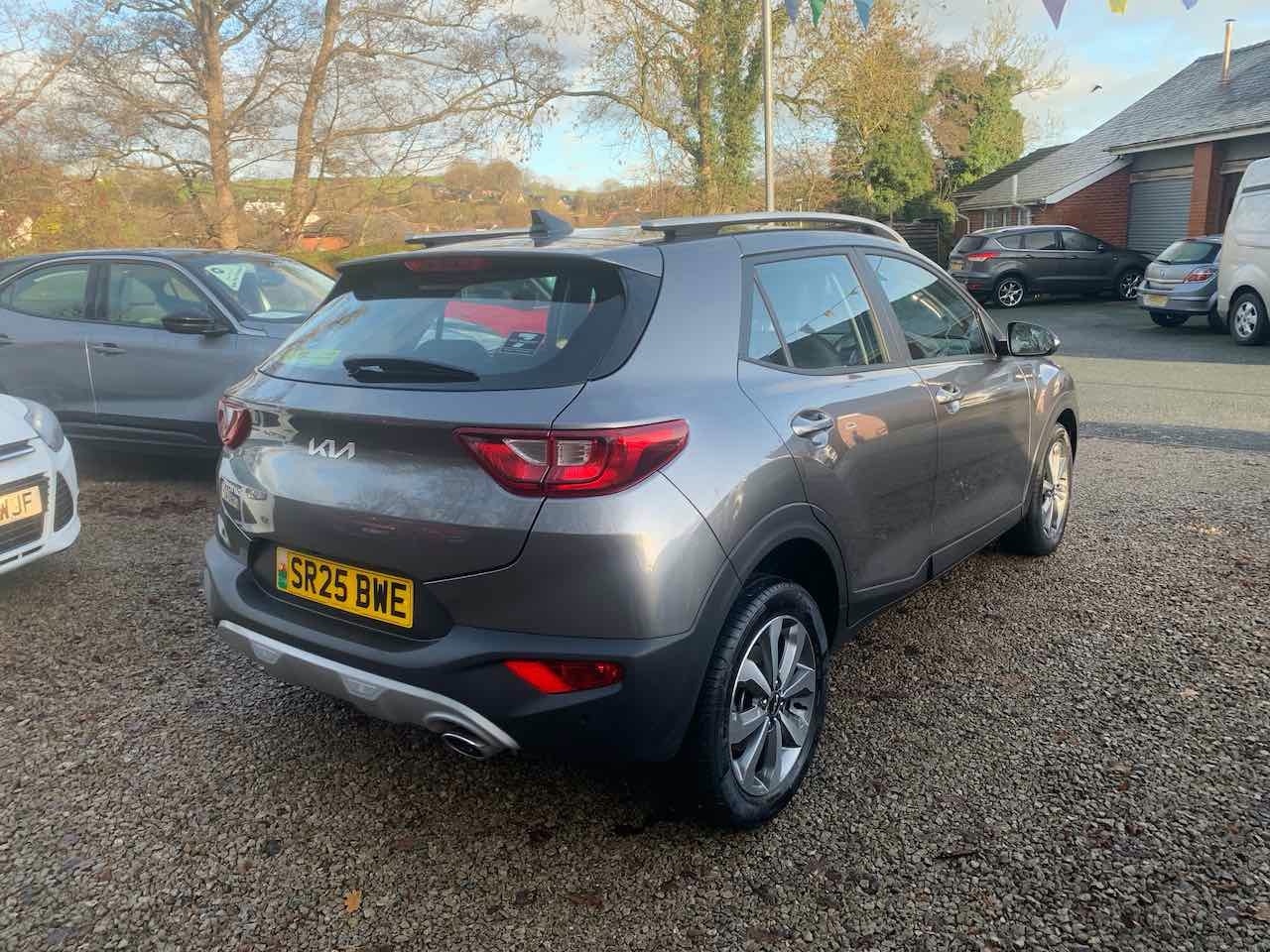 Used Kia Stonic 2025 for sale - 76931490: Photo 6