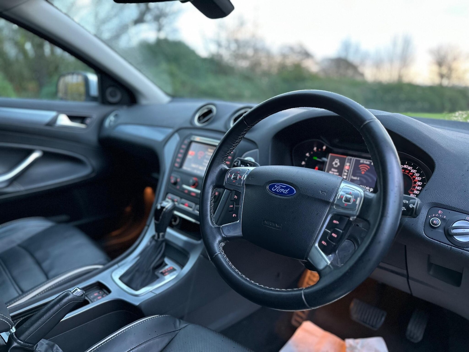 Used Ford Mondeo 2013 for sale - 76666856: Photo 26