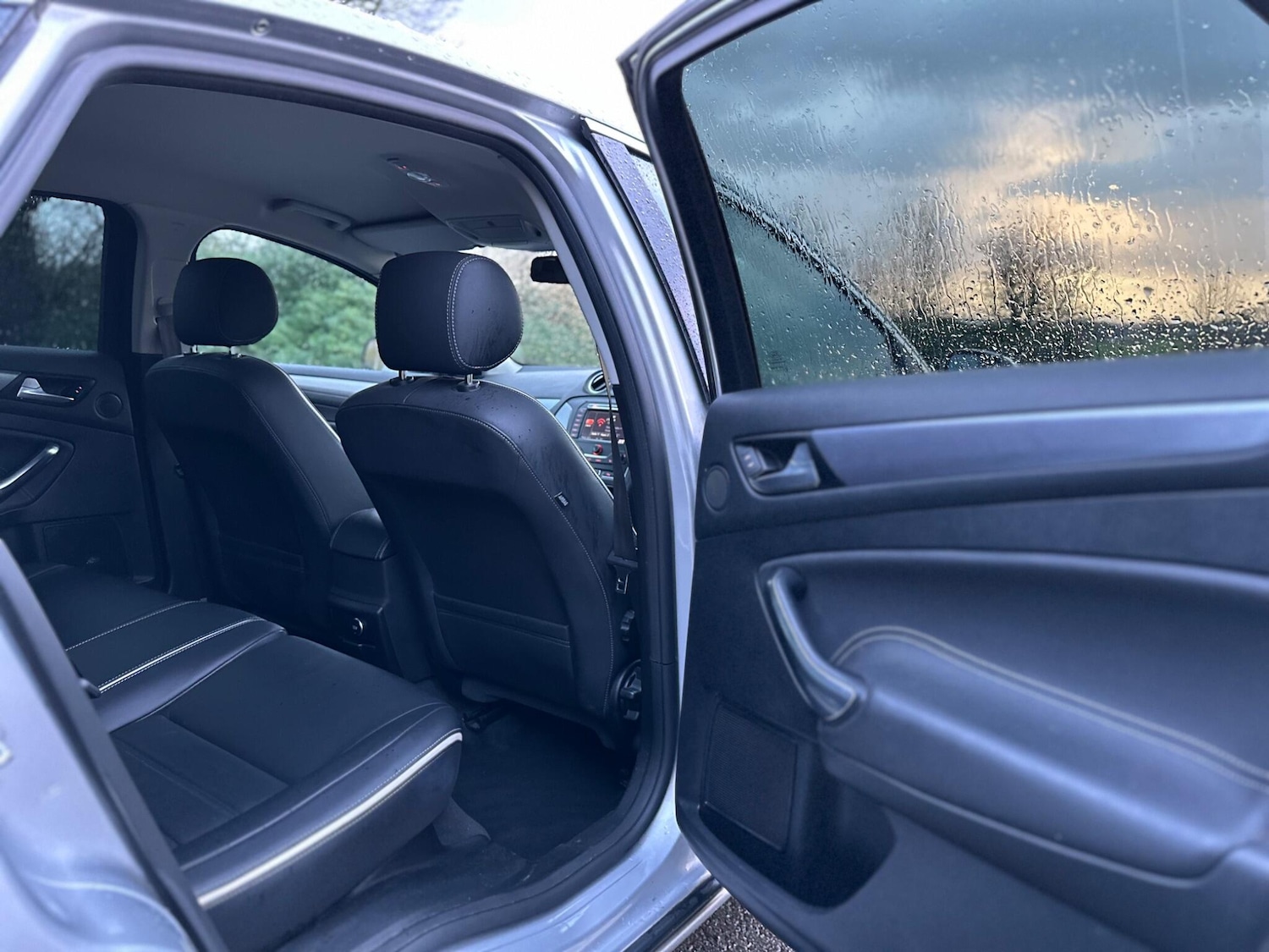 Used Ford Mondeo 2013 for sale - 76666856: Photo 32