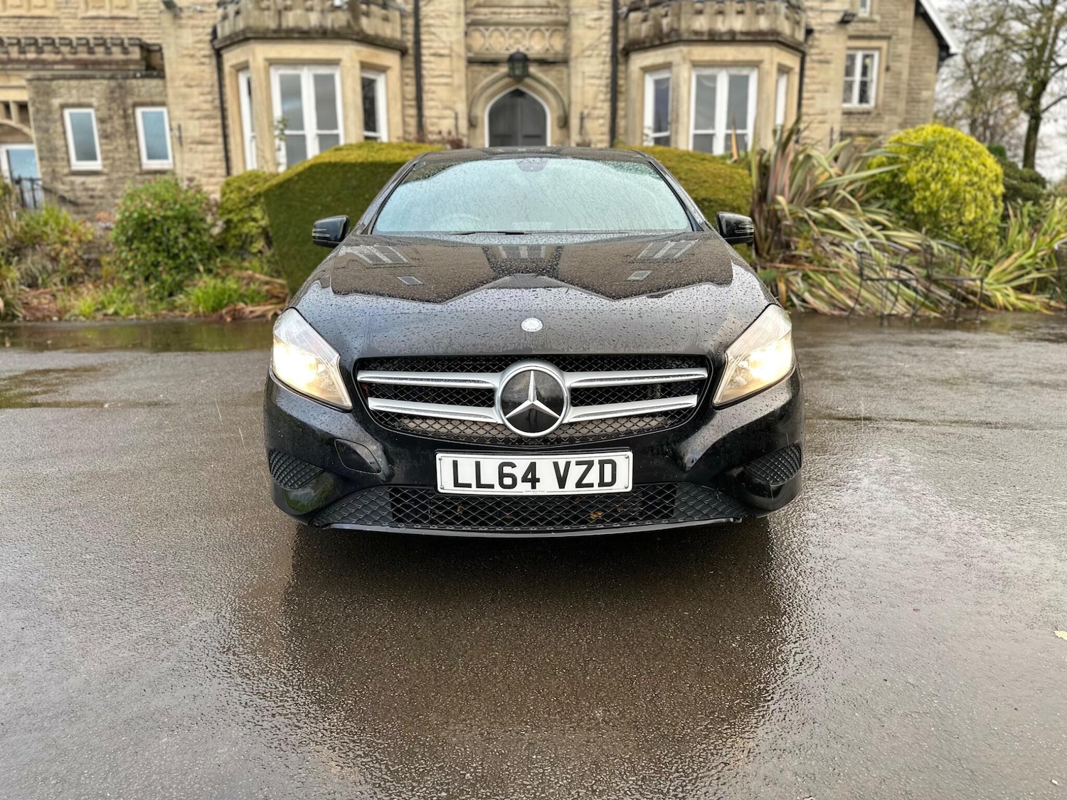 Used Mercedes-Benz A-Class 2014 for sale - 76484567: Photo 2