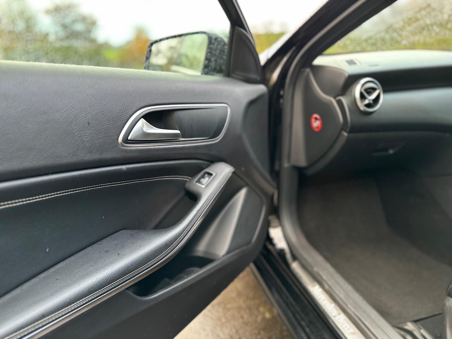 Used Mercedes-Benz A-Class 2014 for sale - 76484567: Photo 38