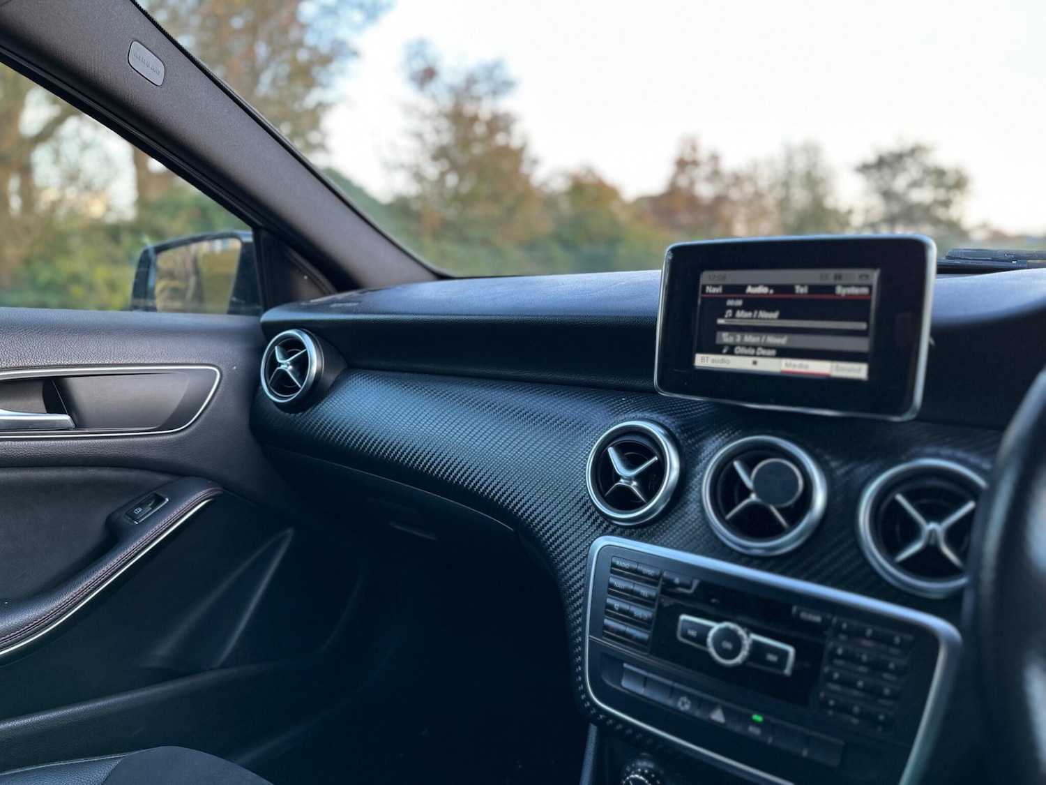 Used Mercedes-Benz A-Class 2013 for sale - 76404975: Photo 27