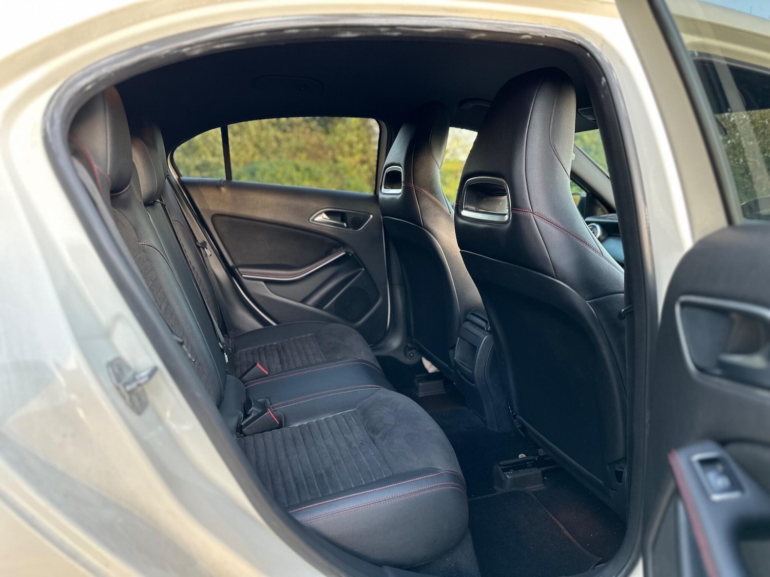 Used Mercedes-Benz A-Class 2013 for sale - 76404975: Photo 36