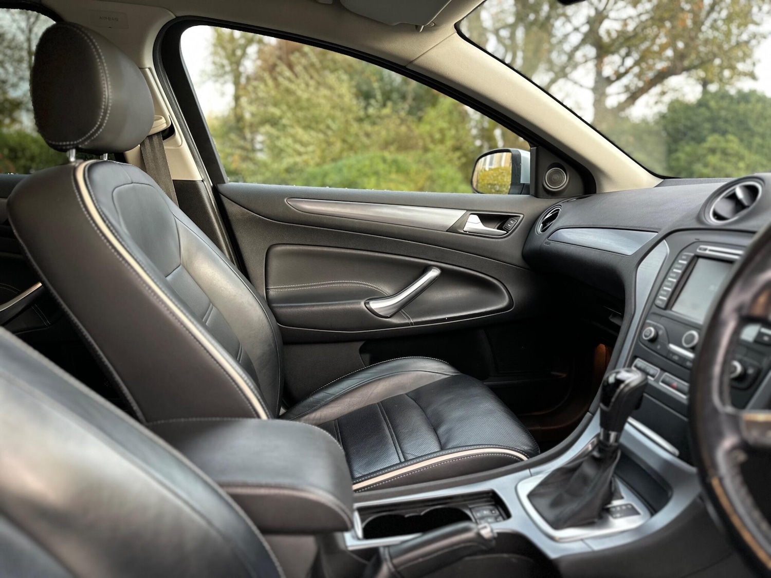 Used Ford Mondeo 2014 for sale - 76404972: Photo 28