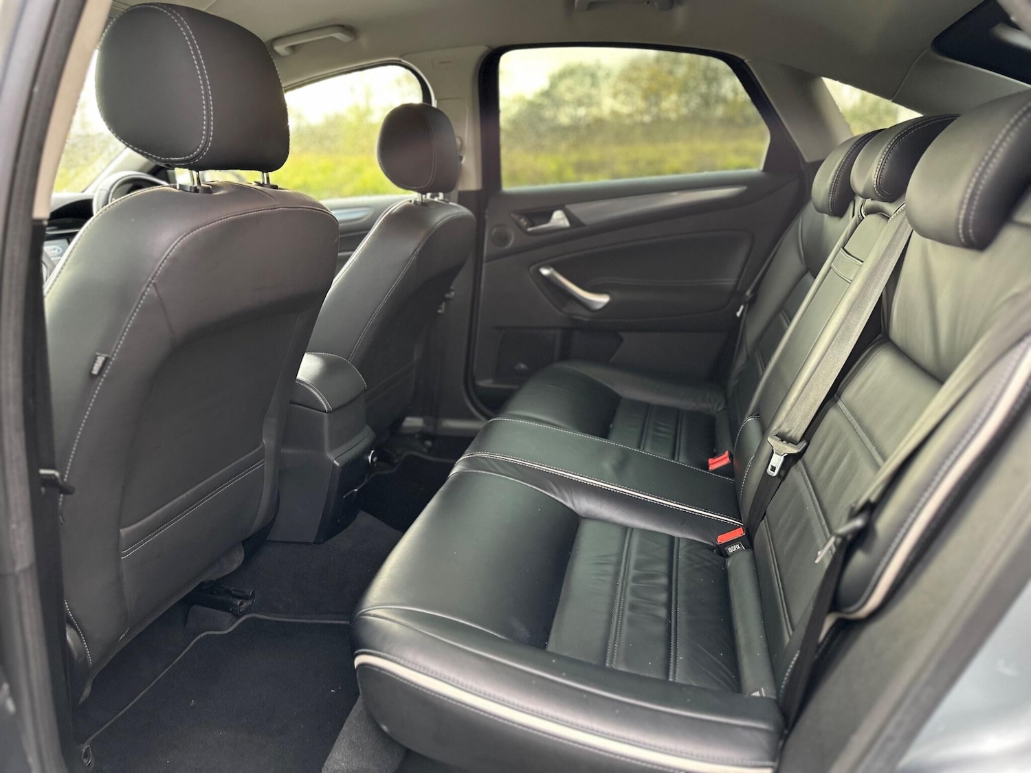 Used Ford Mondeo 2014 for sale - 76404972: Photo 33