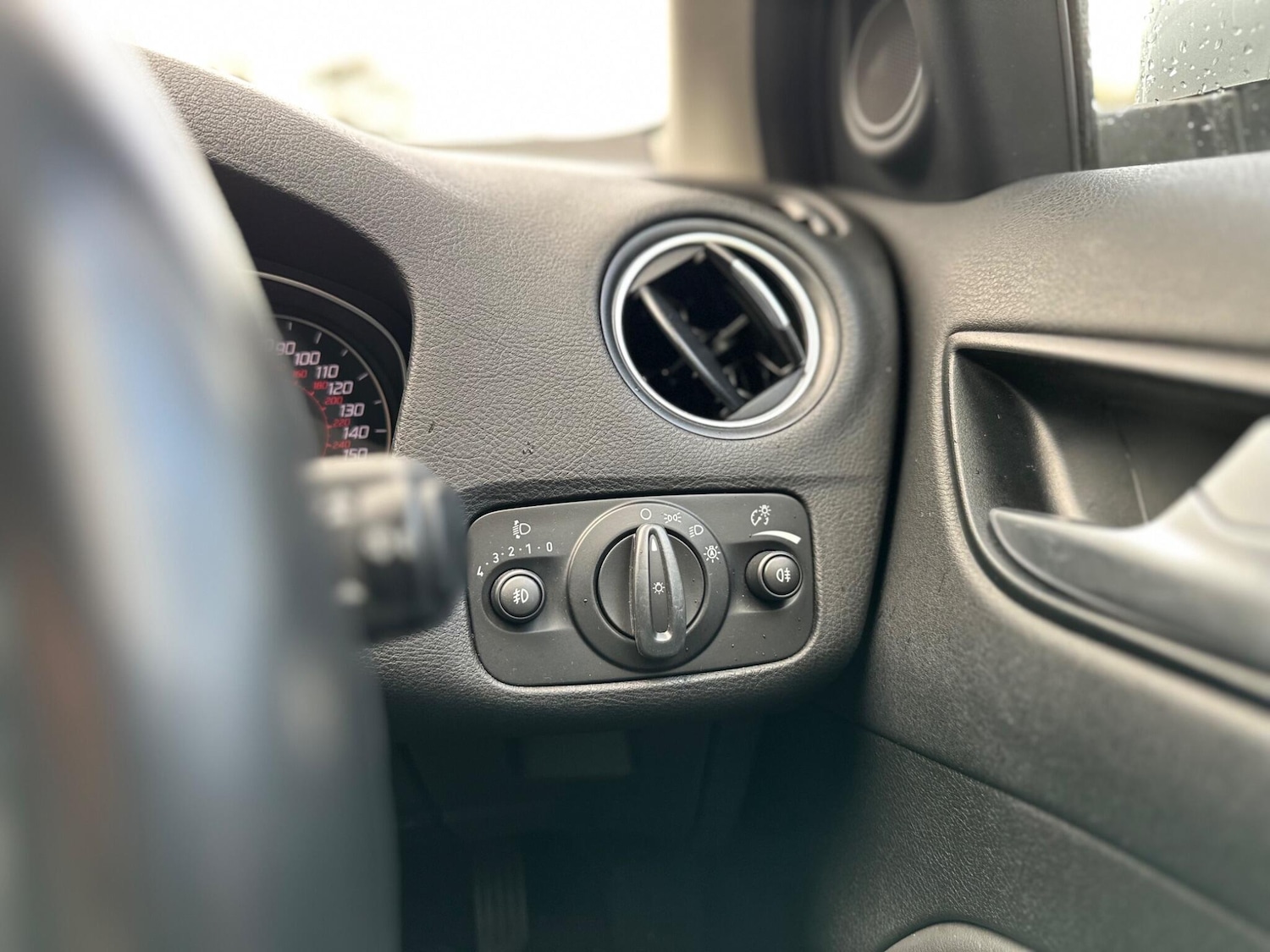 Used Ford Mondeo 2014 for sale - 76404972: Photo 37