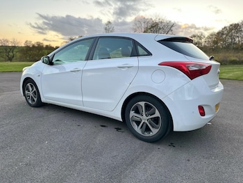 Used Hyundai i30 2016 for sale - 76408933: Photo
