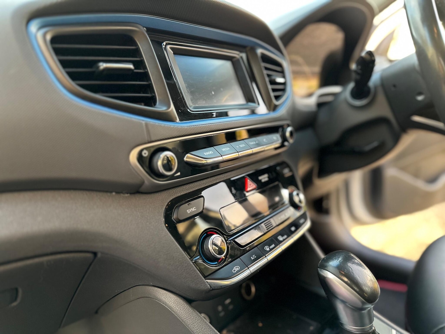 Used Hyundai IONIQ 2017 for sale - 76759438: Photo 28