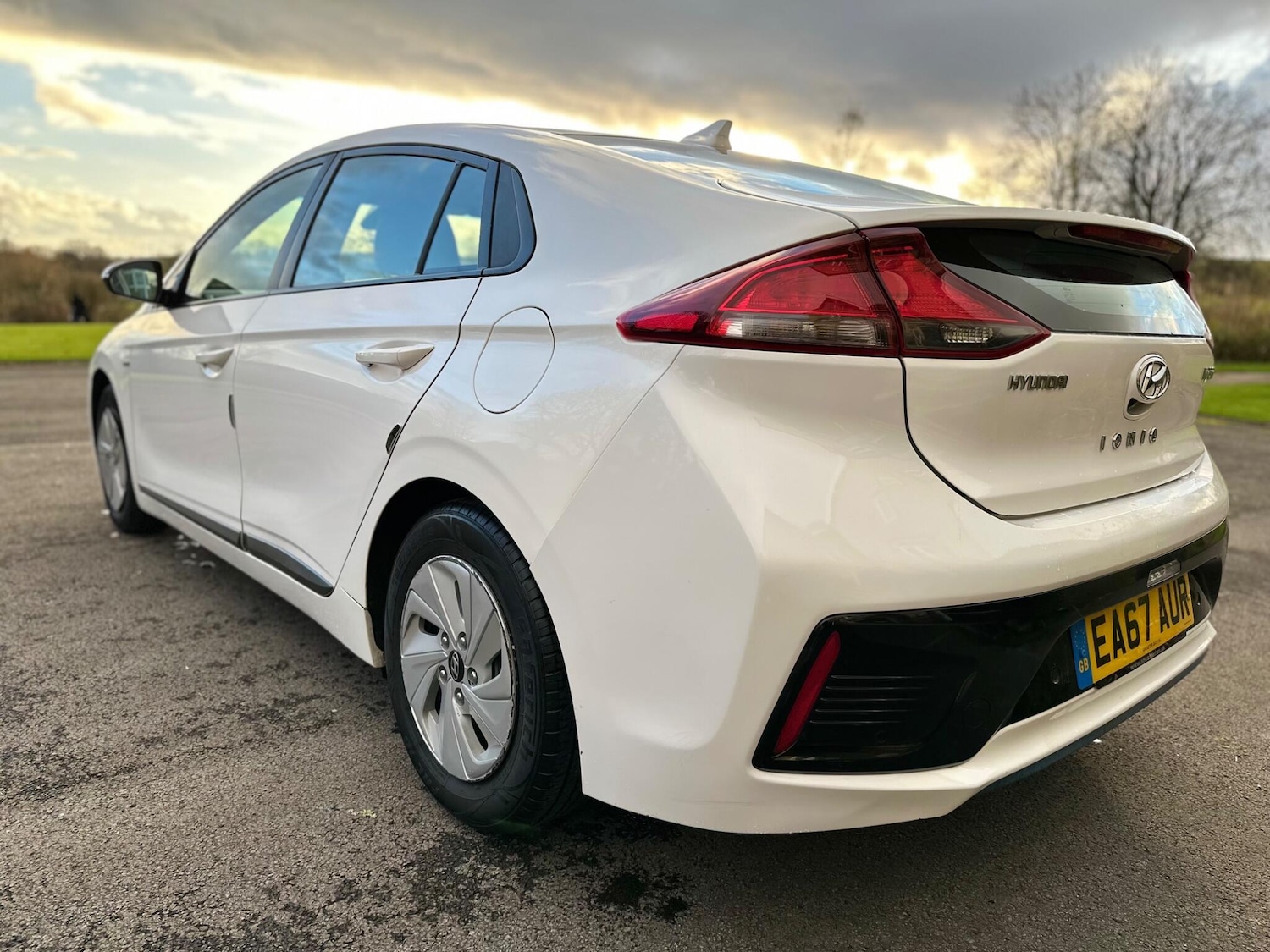Used Hyundai IONIQ 2017 for sale - 76759438: Photo 4