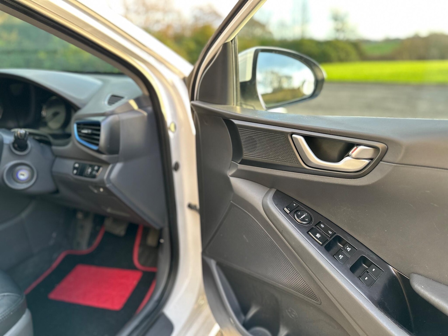 Used Hyundai IONIQ 2017 for sale - 76759438: Photo 41