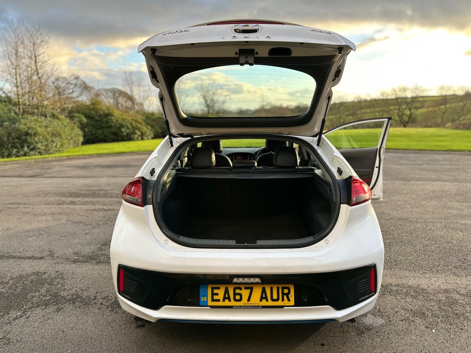 Used Hyundai IONIQ 2017 for sale - 76759438: Photo 52