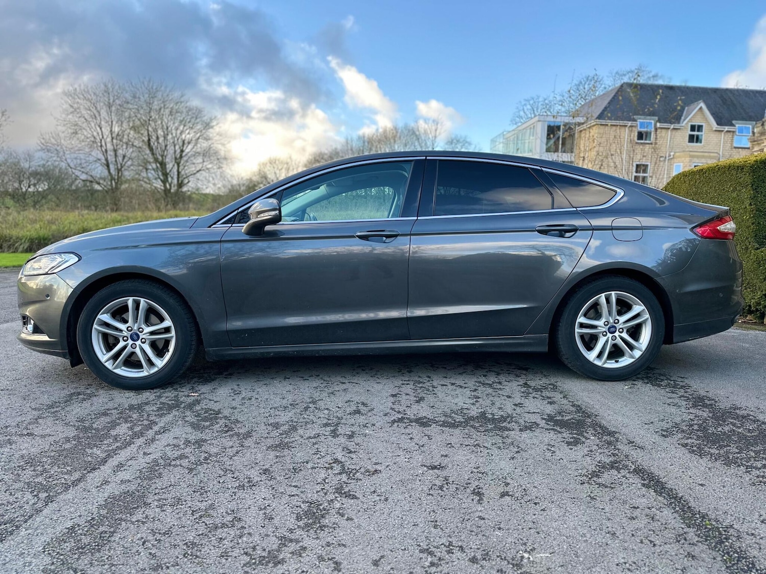 Used Ford Mondeo 2015 for sale - 76759280: Photo 12