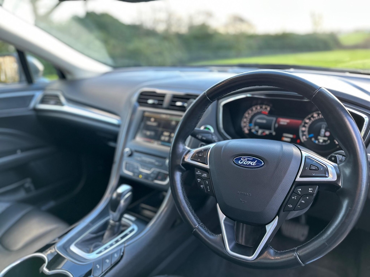 Used Ford Mondeo 2015 for sale - 76759280: Photo 27